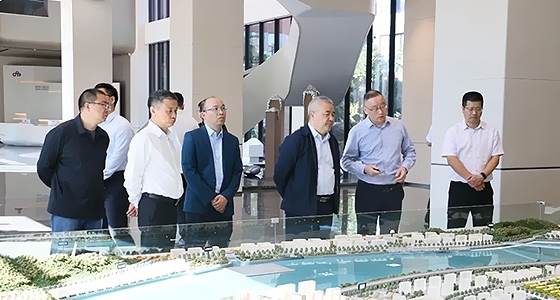 省经信厅投资处一行调研122cc太阳集成游戏集团